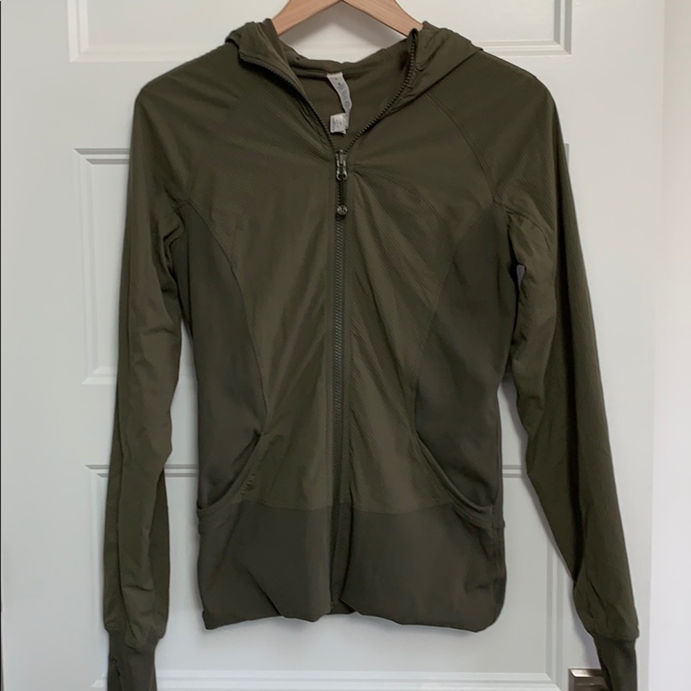 EUC Lululemon In Flux reversible jacket; size 8